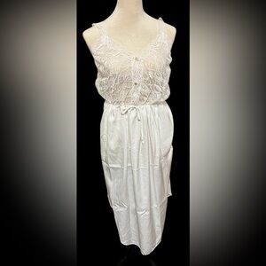 Vintage Cinema Etoile White Lace Bodice Nightgown L Shiny Satin Bottom